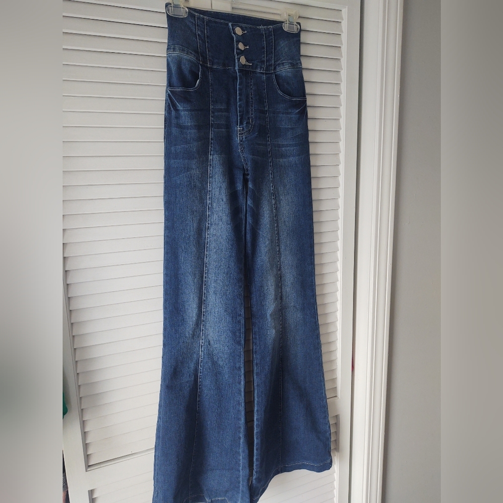 High waisted flared denim